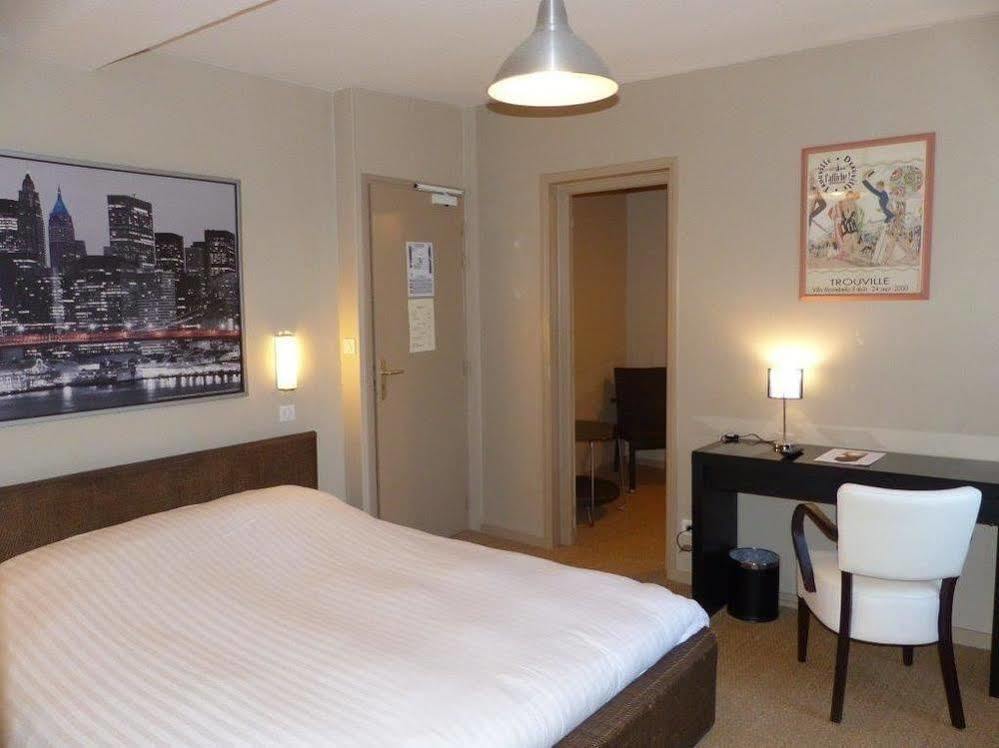 L'auberge Du Cochon D'or Hotel Beuzeville